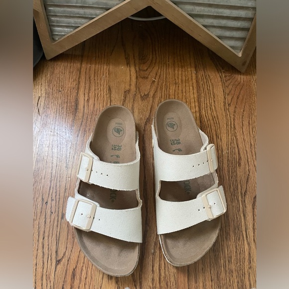 Birkenstock Women's Arizona Rivet Logo Vegan Canvas Sandal - Picture 7 of 9